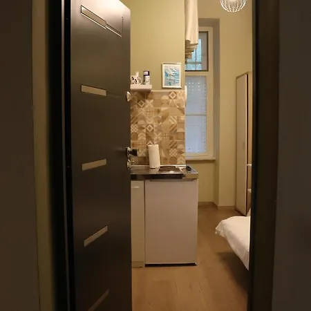 Little Zrin Rooms Zagreb Exteriör bild