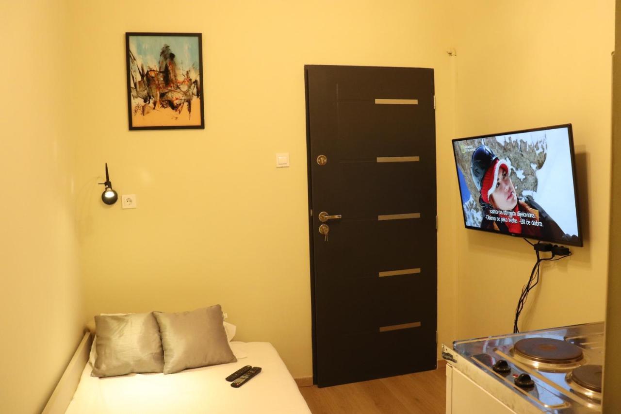 Apartment Little Zrin